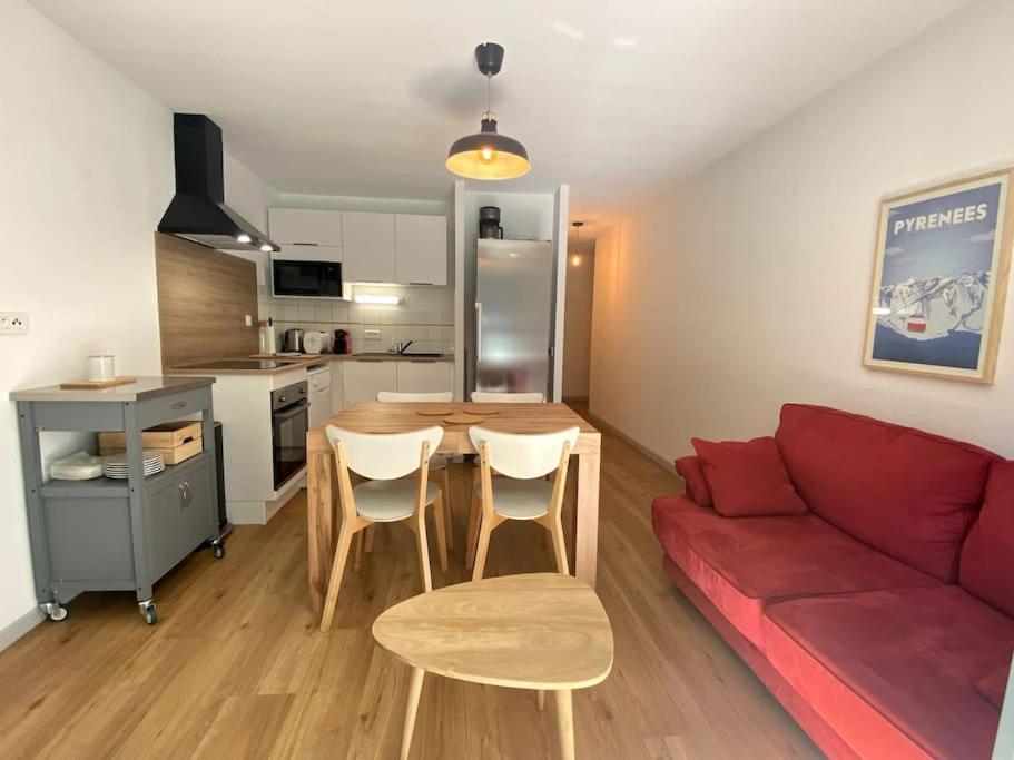 T3 Centre Ville Avec Parking, Balcon Et Wifi. 5P. Cauterets Exteriér fotografie