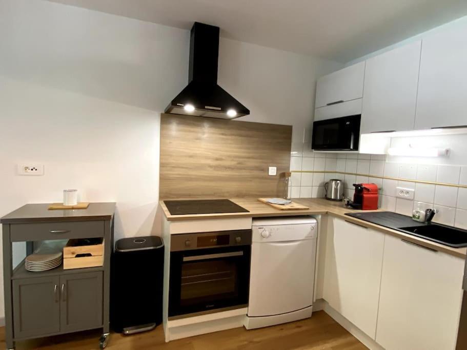 T3 Centre Ville Avec Parking, Balcon Et Wifi. 5P. Cauterets Exteriér fotografie