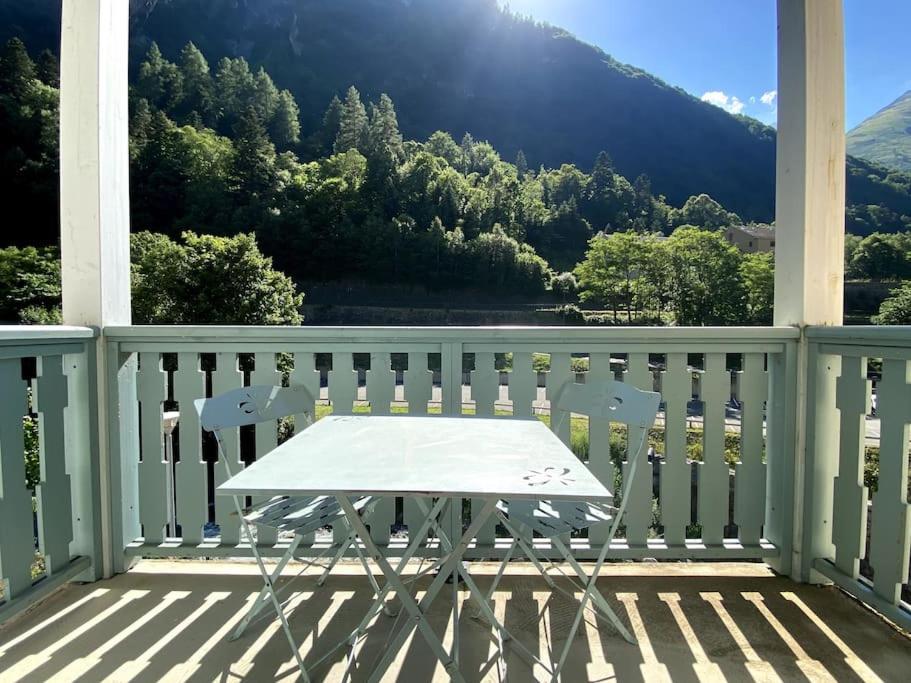 T3 Centre Ville Avec Parking, Balcon Et Wifi. 5P. Cauterets Exteriér fotografie