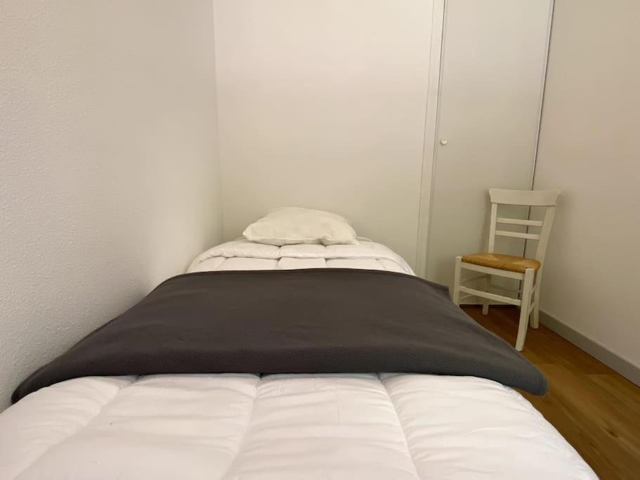 T3 Centre Ville Avec Parking, Balcon Et Wifi. 5P. Cauterets Exteriér fotografie