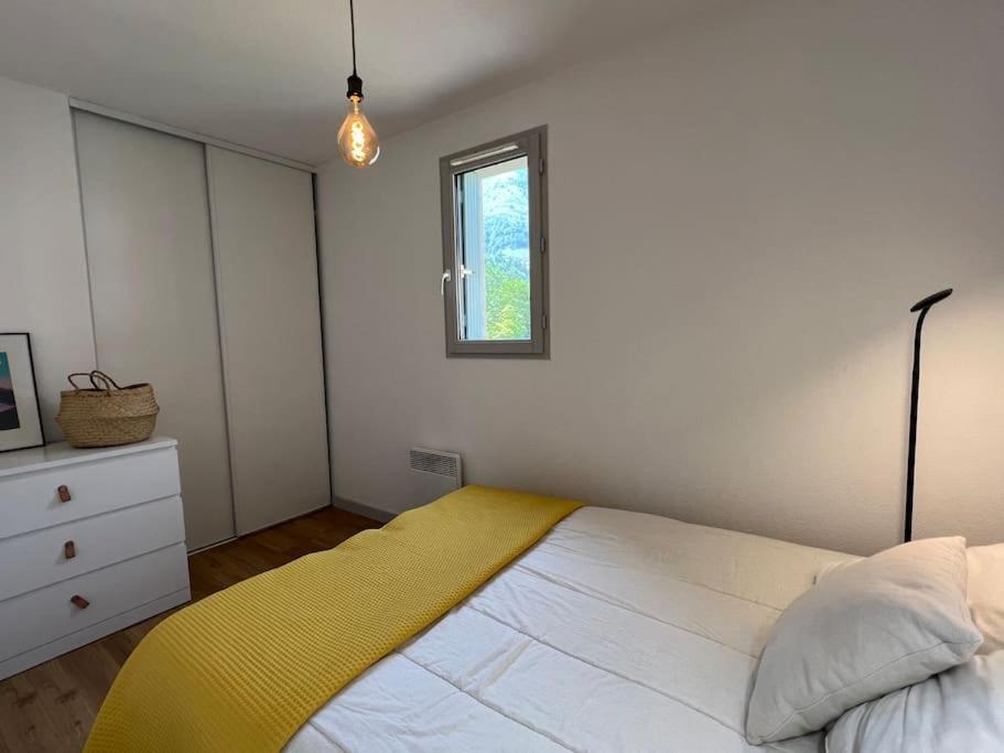 T3 Centre Ville Avec Parking, Balcon Et Wifi. 5P. Cauterets Exteriér fotografie